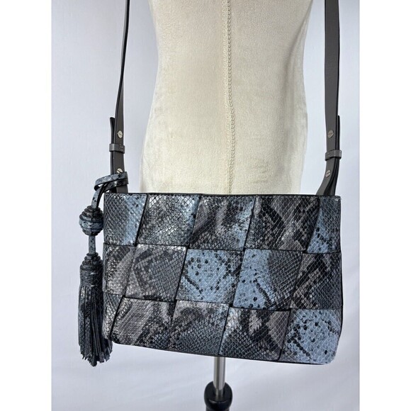 Vince Camuto Josy Woven Leather Crossbody Bag Grey Blue Multi Tassel Reptile - Picture 2 of 16